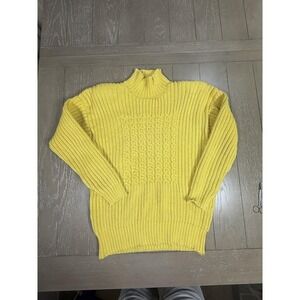 VINTAGE Episode Sweater Medium Yellow Cable Knit Padded‎ Shoulders Cotton Preppy